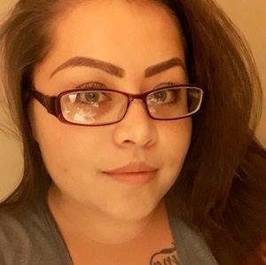 Meet your Posher, Janeth